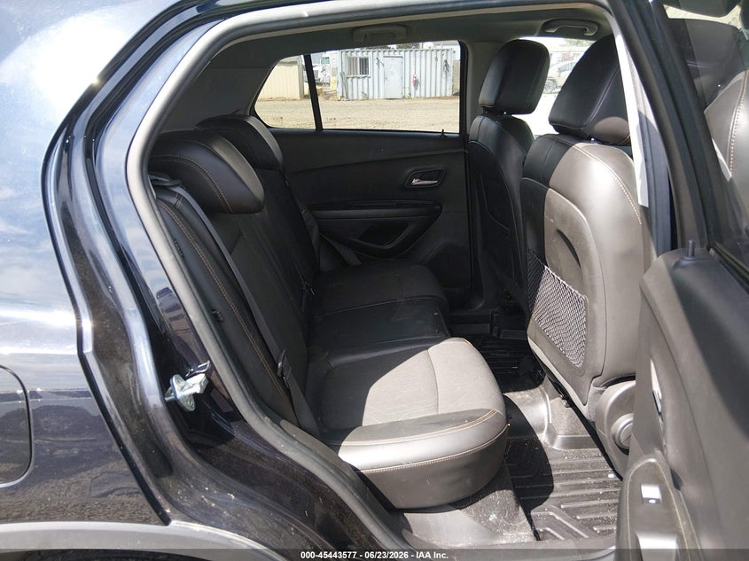 2021 Chevrolet Trax VIN KL7CJPSB8MB344071 IAAI salvage auction — NORMAL WEAR, Peddle Clear Public-Restricted (Oregon), sold $950 on 2026-07-29 (photo 8)