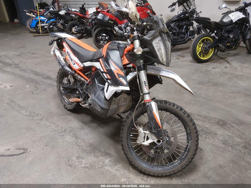 2021 Ktm 890 adventure VIN VBKTR6401MM819645 IAAI salvage auction — FRONT END, Salvage (California), sold $3,000 on 2026-07-28 (photo 1)