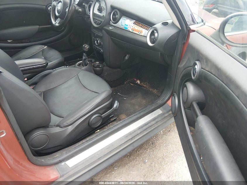 2013 Mini Hard top VIN WMWSU3C57DT683435 IAAI salvage auction — NORMAL WEAR, Clear (Louisiana), sold $300 on 2026-07-27 (photo 5)