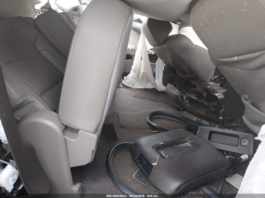 2018 Gmc SIERRA VIN 3GTU2NEC1JG281914 IAAI salvage auction — ROOF, Salvage Title, sold $875 on 2026-08-27 (photo 8)