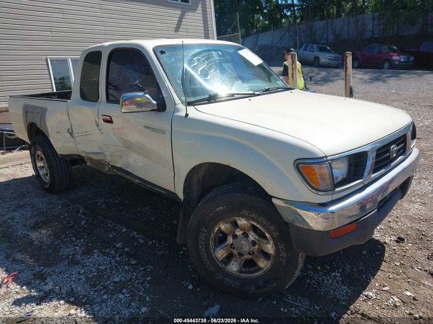1996 Toyota Tacoma VIN 4TAWN74N0TZ108768 IAAI salvage auction — SIDE, Salvage (Pennsylvania), sold $925 on 2026-07-09 (photo 1)