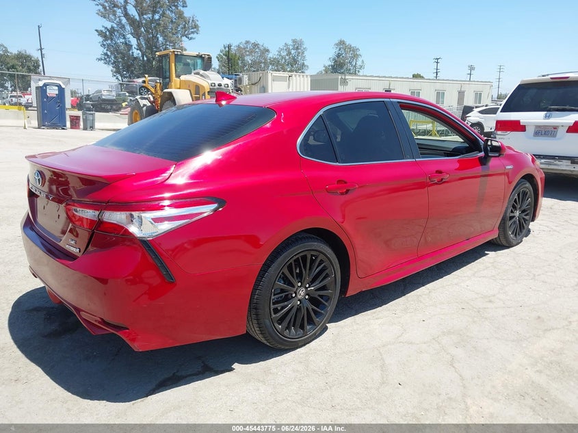 2020 Toyota Camry VIN 4T1G31AK0LU014193 IAAI salvage auction — REAR END, Salvage (California), sold $8,200 on 2026-07-12 (photo 4)