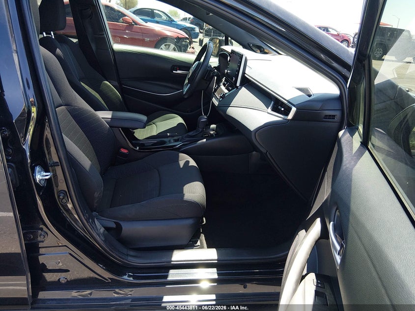 2022 Toyota Corolla VIN JTDP4MCE1NJ092075 IAAI salvage auction — SIDE, Salvage Title, sold $5,000 on 2026-08-02 (photo 5)