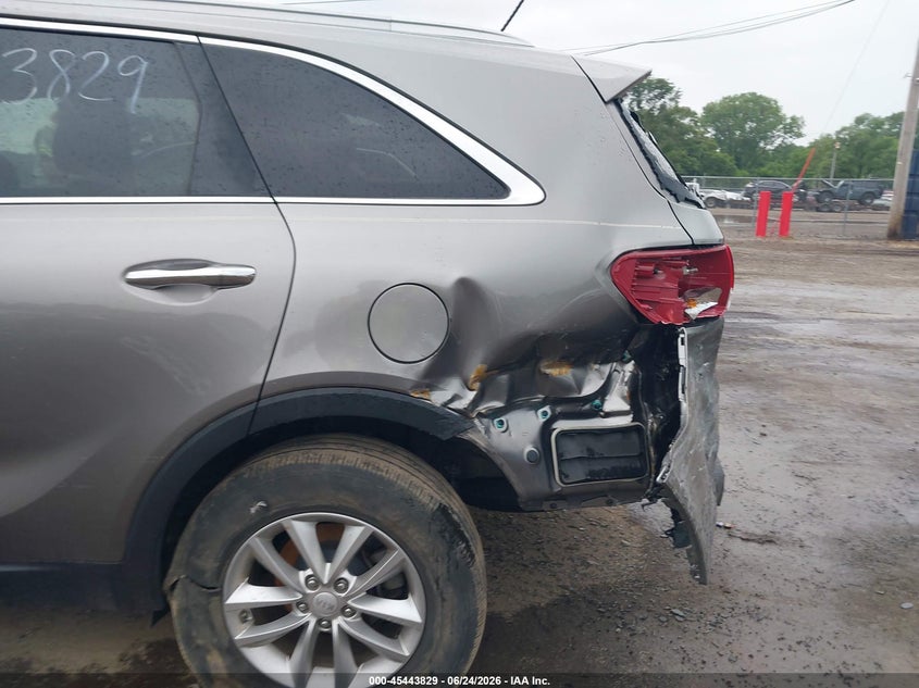 2016 Kia Sorento VIN 5XYPGDA35GG132993 IAAI salvage auction — REAR END, Salvage Title, sold $1,450 on 2026-08-01 (photo 6)