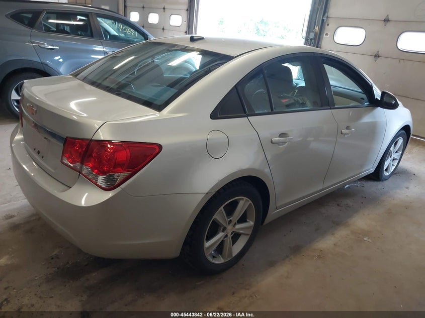 2014 Chevrolet Cruze VIN 1G1PA5SH2E7309827 IAAI salvage auction — NORMAL WEAR, Prior Salvage (Minnesota), sold $600 on 2026-07-24 (photo 4)