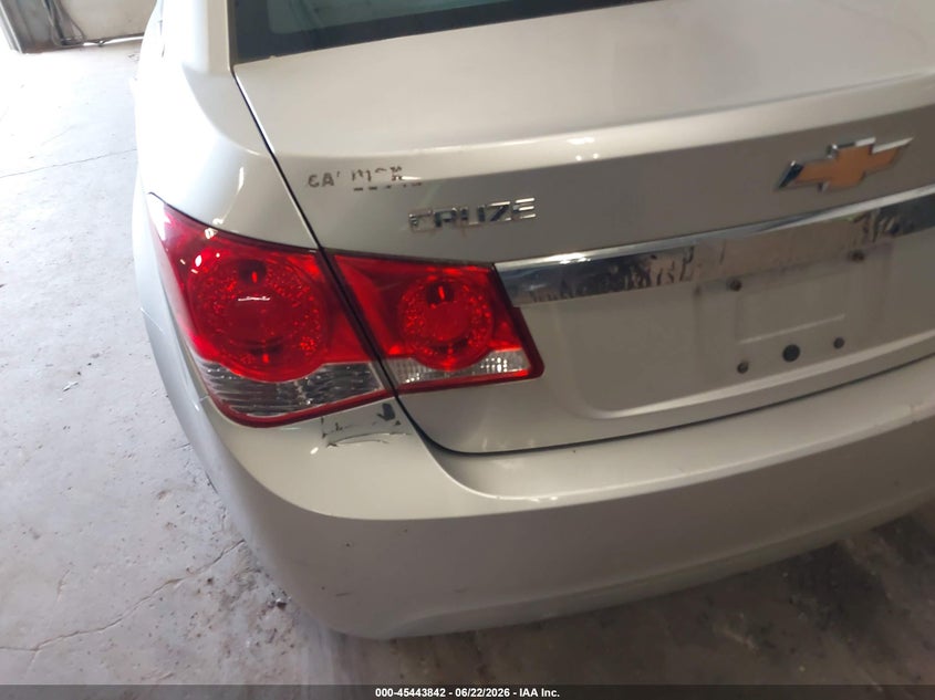 2014 Chevrolet Cruze VIN 1G1PA5SH2E7309827 IAAI salvage auction — NORMAL WEAR, Salvage Title, sold $250 on 2026-07-23 (photo 6)