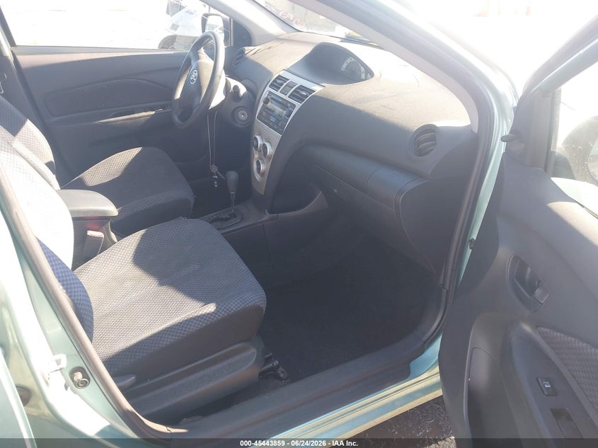 2008 Toyota Yaris VIN JTDBT923484022406 IAAI salvage auction — REAR END, Salvage (California), sold $475 on 2026-07-29 (photo 5)