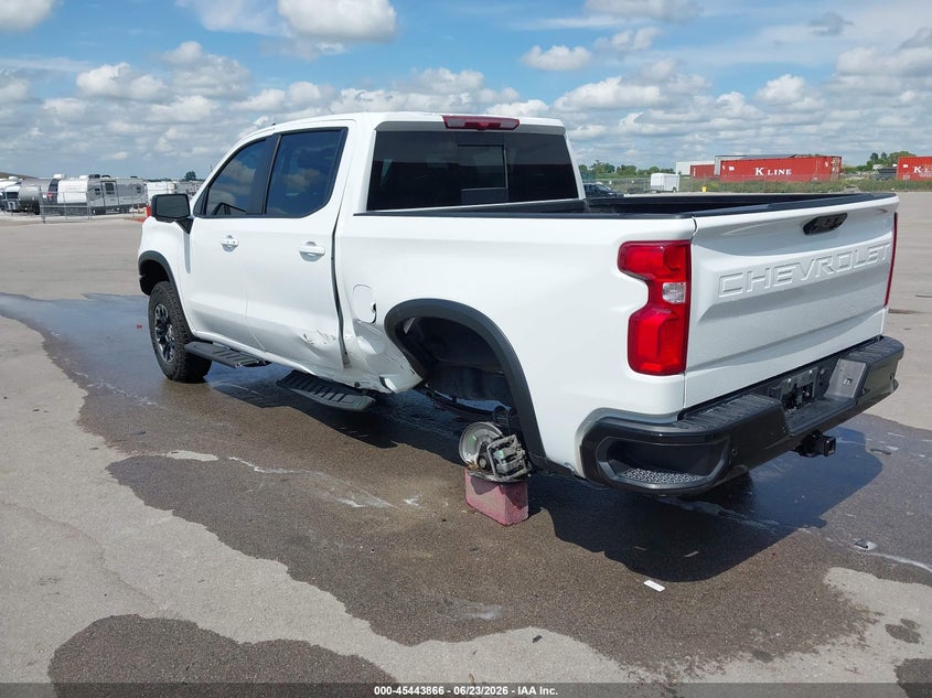 2025 Chevrolet Silverado VIN 3GCUKHE85SG264547 IAAI salvage auction — LEFT SIDE, Salvage (Nebraska), sold $27,750 on 2026-08-27 (photo 3)
