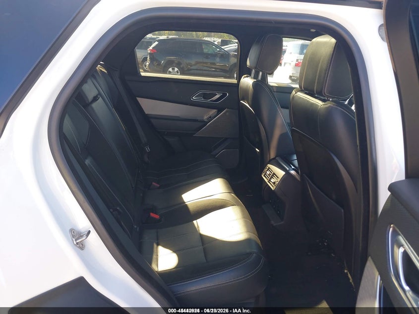 2018 Land rover Range rover velar VIN SALYL2RN0JA771602 IAAI salvage auction — REPOSSESSION, Clear - Dealer Only (California), sold $11,000 on 2026-07-30 (photo 8)