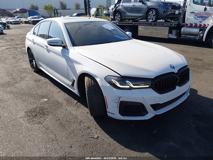 2023 BMW 5er VIN WBA53BJ04PWX86042 IAAI salvage auction — THEFT, Salvage Title, sold $19,100 on 2026-07-24 (photo 1)