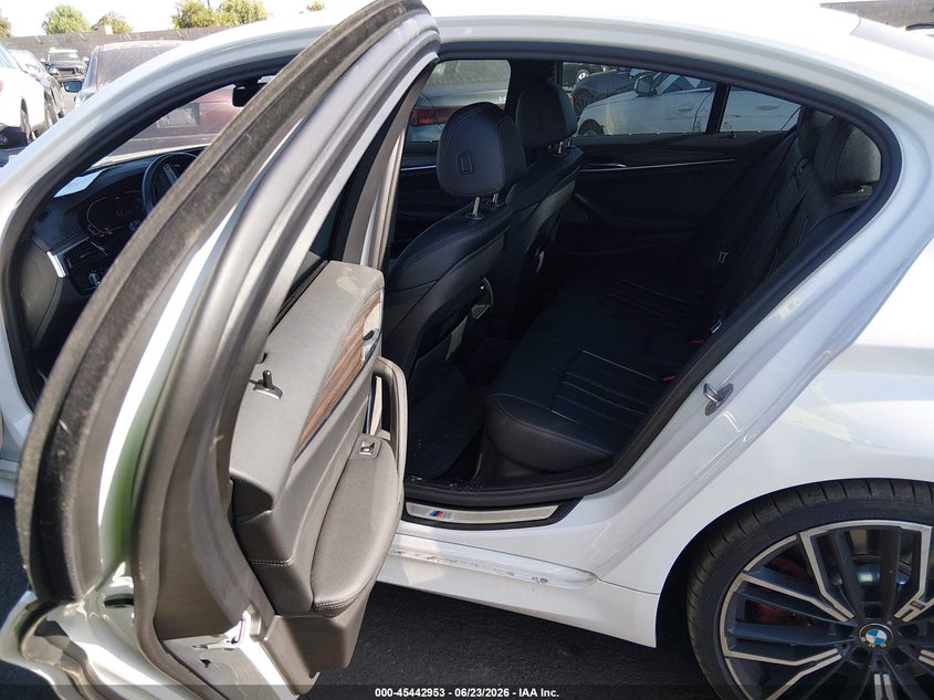 2023 BMW 5er VIN WBA53BJ04PWX86042 IAAI salvage auction — THEFT, Salvage Title, sold $19,100 on 2026-07-24 (photo 8)