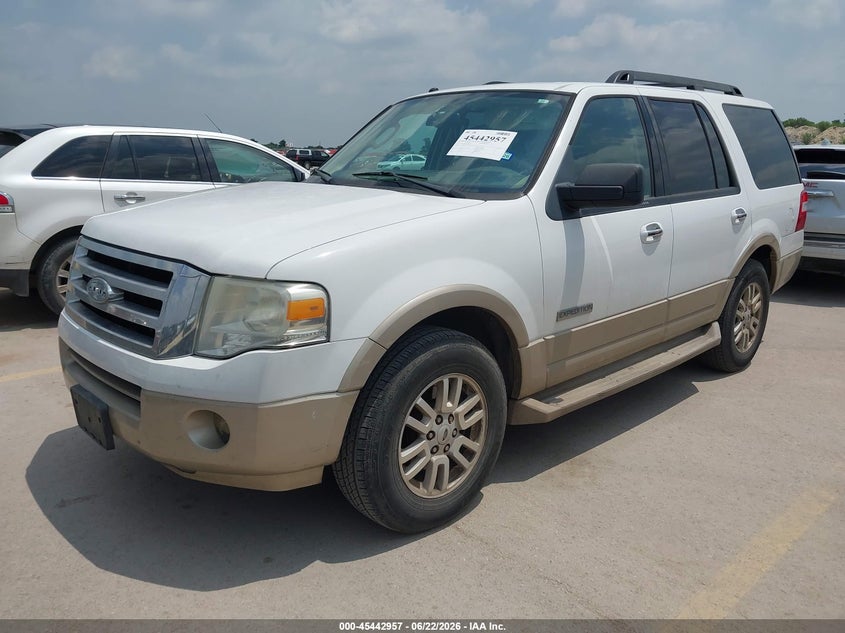 2007 Ford Expedition VIN 1FMFU17567LA66529 IAAI salvage auction — SIDE, Salvage (Texas), sold $575 on 2026-07-09 (photo 2)
