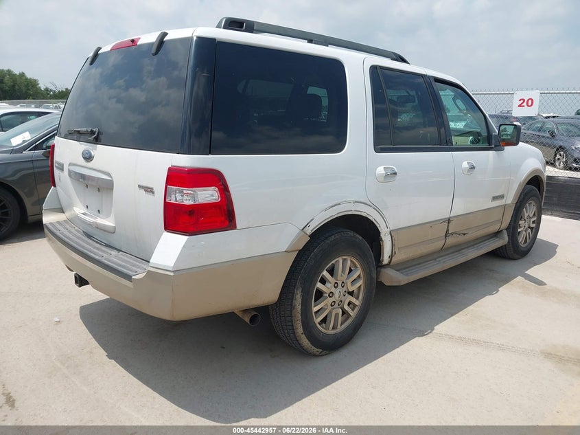 2007 Ford Expedition VIN 1FMFU17567LA66529 IAAI salvage auction — SIDE, Salvage (Texas), sold $575 on 2026-07-09 (photo 4)