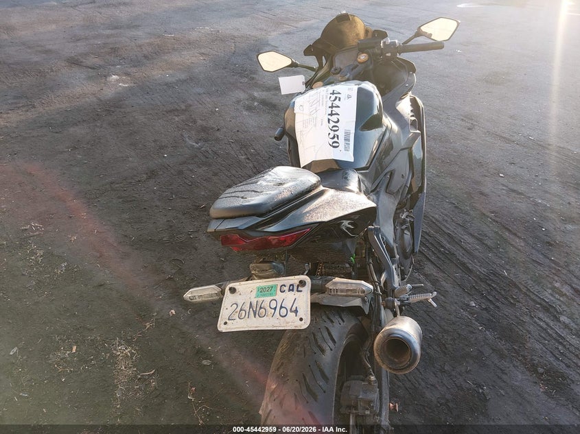2024 Kawasaki Zx VIN ML5ZXCS14RDA09961 IAAI salvage auction — THEFT, Salvage Title, sold $1,300 on 2026-07-23 (photo 6)