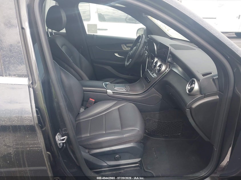 2020 Mercedes-benz Glc VIN WDC0G8DBXLF719239 IAAI salvage auction — REPOSSESSION, Clear - Dealer Only (California), sold $11,800 on 2026-07-30 (photo 5)