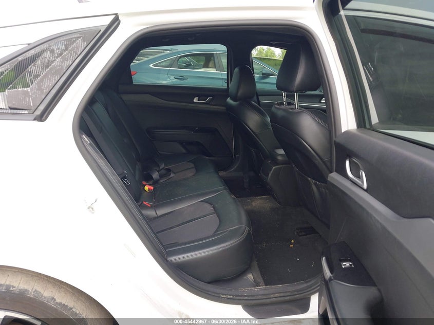2021 Kia K5 VIN 5XXG64J21MG049782 IAAI salvage auction — SIDE, Salvage Title, sold $3,150 on 2026-07-30 (photo 8)