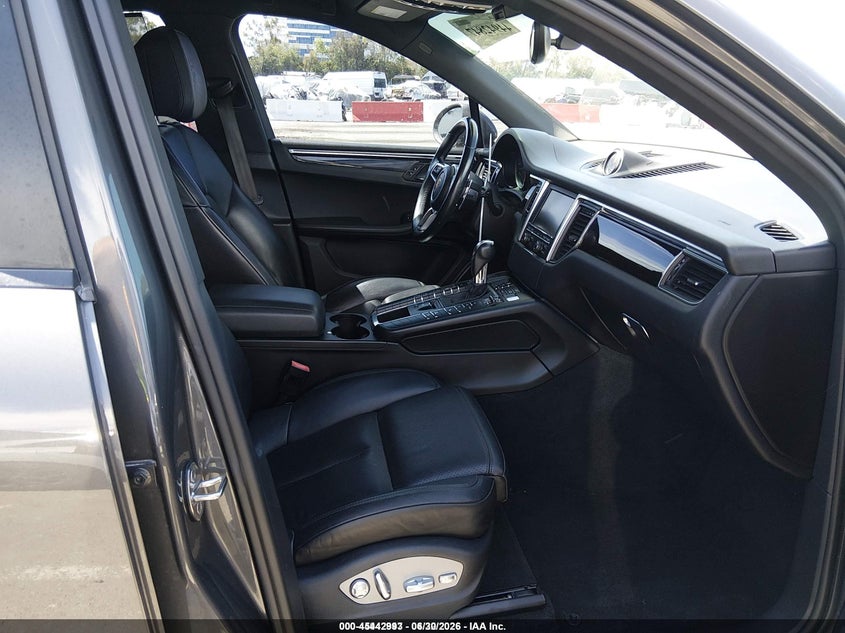 2015 Porsche Macan VIN WP1AB2A58FLB52392 IAAI salvage auction — REPOSSESSION, Clear - Dealer Only (California), sold $8,000 on 2026-07-30 (photo 5)