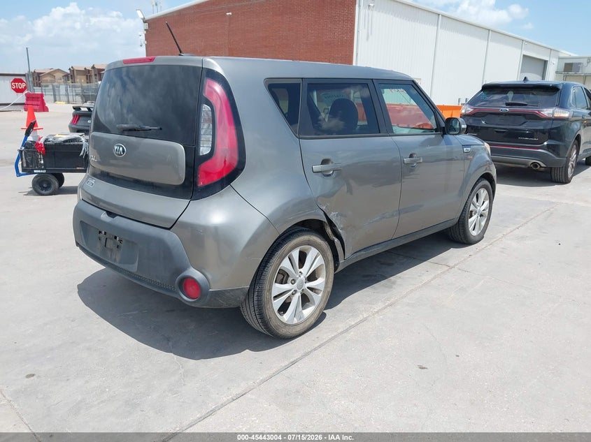 2014 Kia Soul VIN KNDJP3A55E7015054 IAAI salvage auction — SIDE, Salvage (Texas), sold $1,050 on 2026-08-02 (photo 4)
