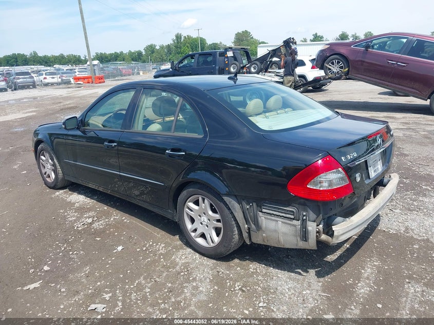 2007 Mercedes-benz VIN WDBUF22X27B084275 IAAI salvage auction — REAR END, Clear (Virginia), sold $650 on 2026-07-17 (photo 3)