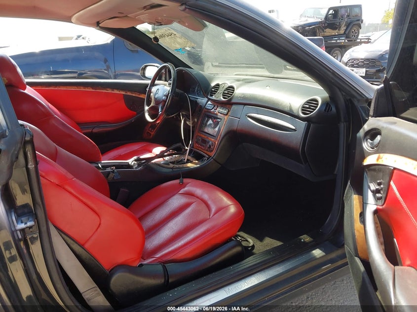 2004 Mercedes-benz Clk-class VIN WDBTK65G24T006207 IAAI salvage auction — VANDALISM, Salvage (California), sold $200 on 2026-07-08 (photo 5)