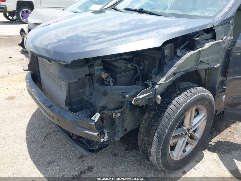 2017 Hyundai Santa fe VIN 5XYZU3LB0HG461280 IAAI salvage auction — FRONT END, Salvage (Louisiana), sold $3,000 on 2026-08-02 (photo 6)