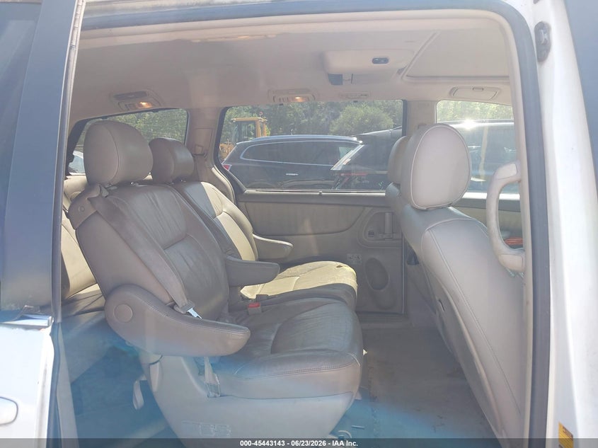 2006 Toyota Sienna VIN 5TDZA22CX6S433323 IAAI salvage auction — NORMAL WEAR, Clear (South Carolina), sold $950 on 2026-07-07 (photo 8)