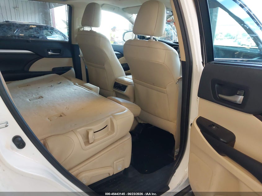 2019 Toyota Highlander VIN 5TDJGRFH7KS077465 IAAI salvage auction — REAR END, Salvage (Mississippi), sold $25 on 2026-08-01 (photo 8)