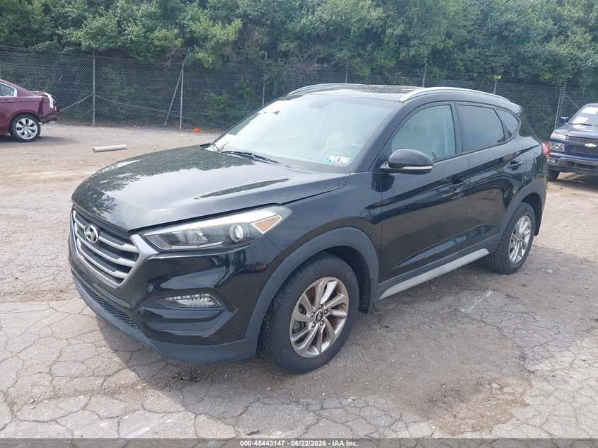 2017 Hyundai Tucson VIN KM8J33A43HU430703 IAAI salvage auction — NORMAL WEAR, Salvage Title, sold $2,650 on 2026-07-17 (photo 2)