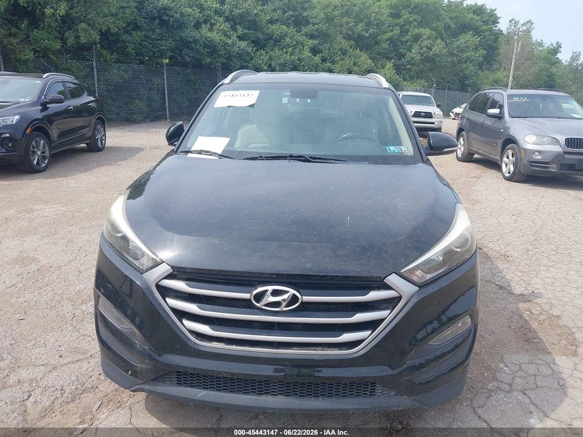 2017 Hyundai Tucson VIN KM8J33A43HU430703 IAAI salvage auction — NORMAL WEAR, Salvage Title, sold $2,650 on 2026-07-17 (photo 6)