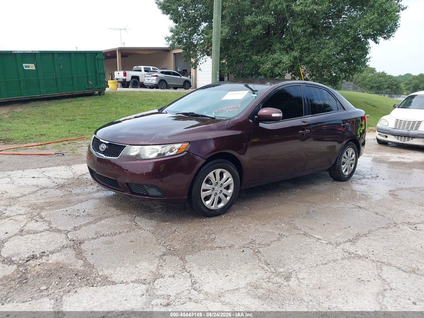 2010 Kia Forte VIN KNAFU4A29A5158344 IAAI salvage auction — NORMAL WEAR, Clear (Tennessee), sold $225 on 2026-07-15 (photo 2)