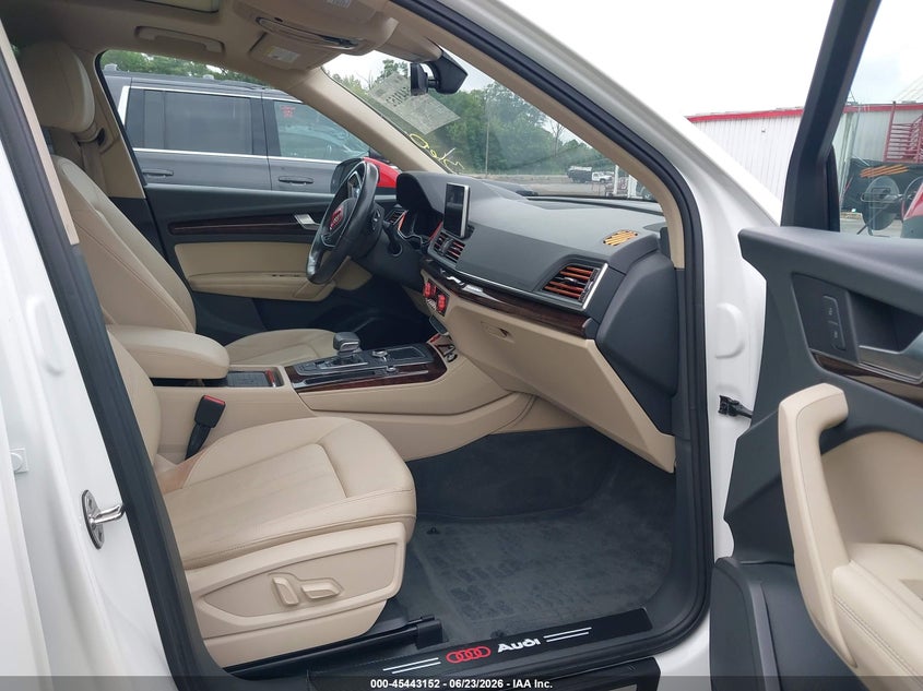 2019 Audi Q5 VIN WA1BNAFY8K2019328 IAAI salvage auction — REAR END, Salvage - Greater Than 75% (Maryland), sold $10,850 on 2026-07-22 (photo 5)