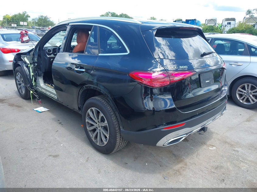 2024 Mercedes-benz Glc VIN W1NKM4HB4RF232047 IAAI salvage auction — SIDE, Salvage (North Carolina), sold $20,300 on 2026-07-08 (photo 3)