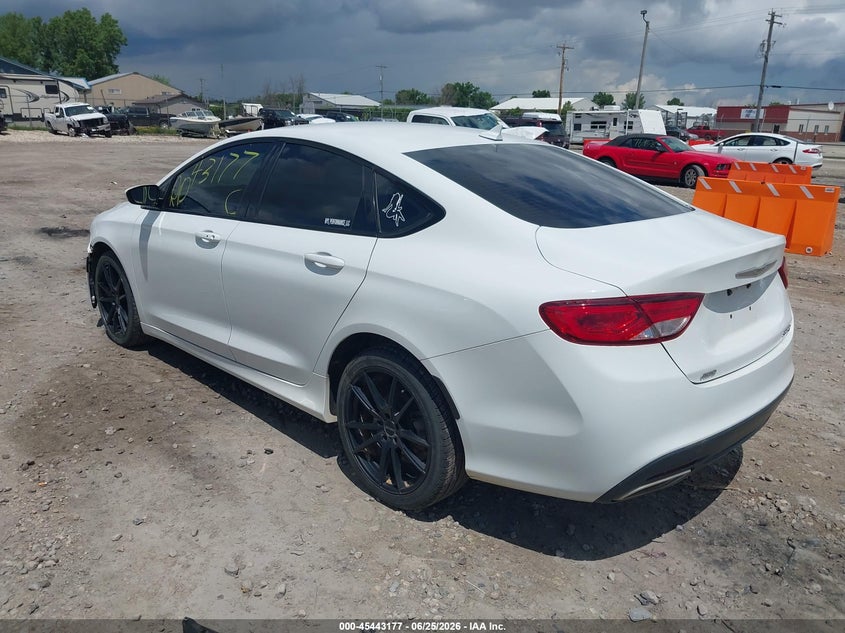 2015 Chrysler 200 VIN 1C3CCCDG8FN511999 IAAI salvage auction — FRONT END, Clear (Wisconsin), sold $1,800 on 2026-07-09 (photo 3)