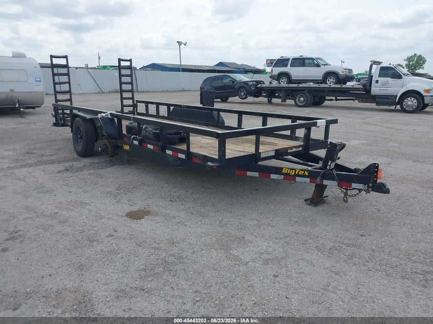 2022 Big tex trailer co inc Special VIN 16V1W2426N2112974 IAAI salvage auction — SIDE, Original (Texas), sold $1,325 on 2026-08-26 (photo 1)