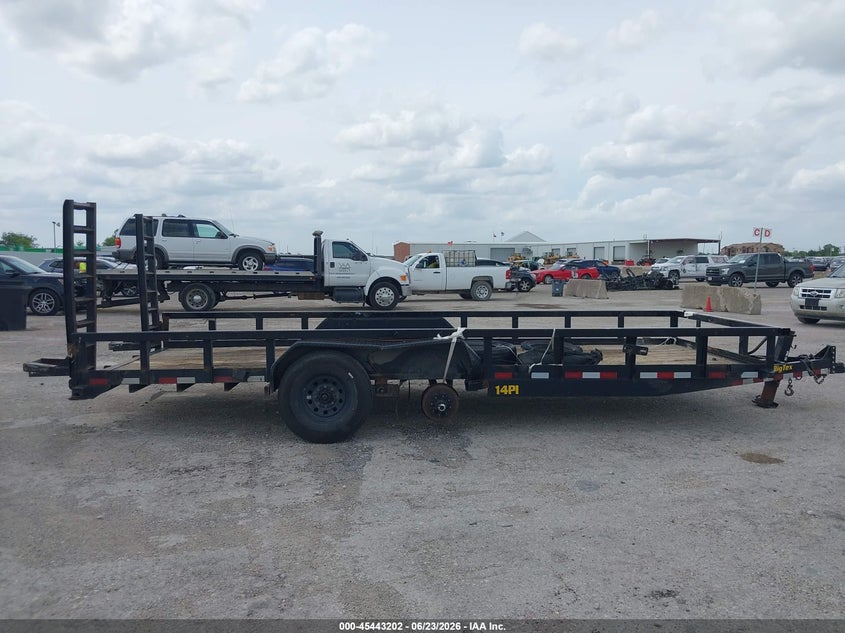 2022 Big tex trailer co inc Special VIN 16V1W2426N2112974 IAAI salvage auction — SIDE, Original (Texas), sold $1,325 on 2026-08-26 (photo 6)