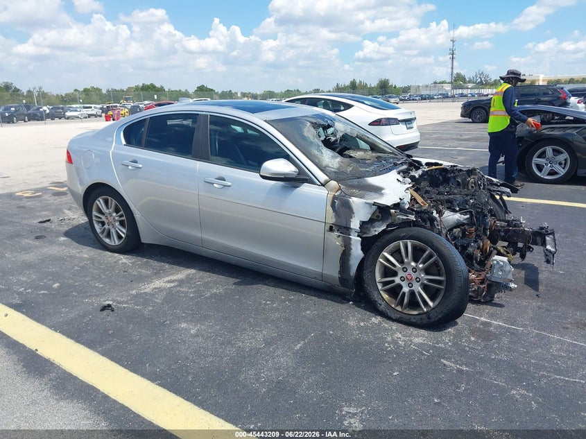 2017 Jaguar Xe VIN SAJAD4BG1HA956007 IAAI salvage auction — ENGINE BURN, Rebuildable (Florida), sold $375 on 2026-07-16 (photo 1)
