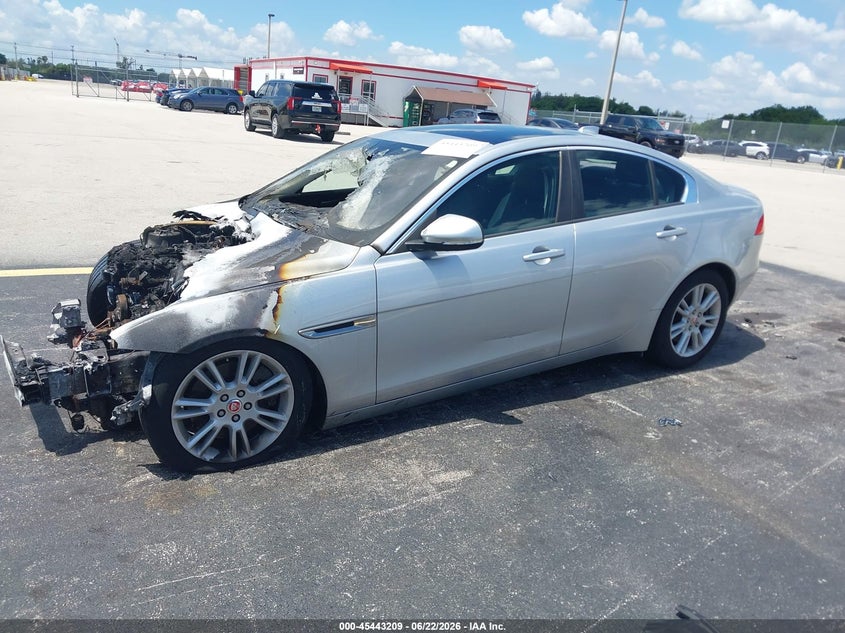 2017 Jaguar Xe VIN SAJAD4BG1HA956007 IAAI salvage auction — ENGINE BURN, Rebuildable (Florida), sold $375 on 2026-07-16 (photo 2)