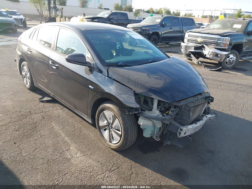 2017 Hyundai Ioniq VIN KMHC65LC0HU049505 IAAI salvage auction — LEFT FRONT, Salvage Title, sold $850 on 2026-07-10 (photo 1)