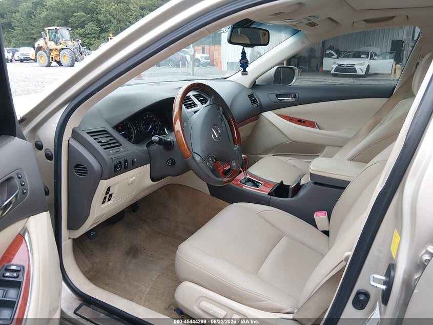 2011 Lexus Es 350 VIN JTHBK1EG7B2423887 IAAI salvage auction — RIGHT SIDE, Salvage (Idaho), sold $2,900 on 2026-07-27 (photo 5)