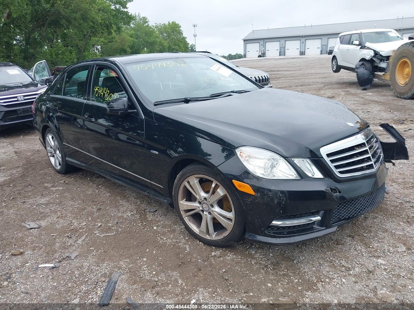 2012 Mercedes-benz VIN WDDHF8JB9CA598660 IAAI salvage auction — FRONT END, Salvage Title, sold $1,300 on 2026-08-12 (photo 1)