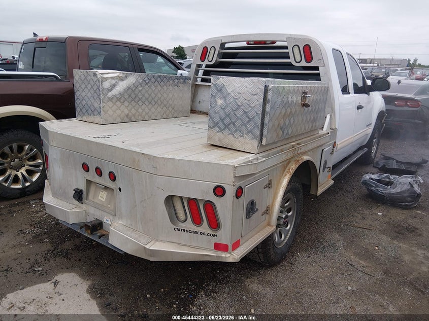 2009 Gmc SIERRA VIN 1GTEK19C09Z213364 IAAI salvage auction — FRONT END, Clear (Oklahoma), sold $900 on 2026-08-19 (photo 4)