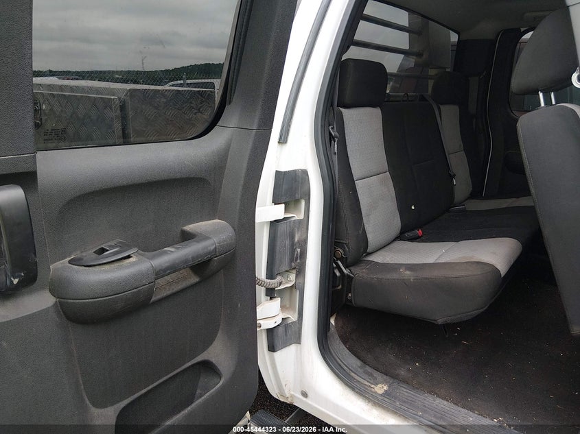 2009 Gmc SIERRA VIN 1GTEK19C09Z213364 IAAI salvage auction — FRONT END, Clear (Oklahoma), sold $900 on 2026-08-19 (photo 8)