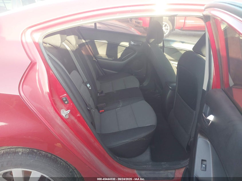 2014 Kia Forte VIN KNAFX4A66E5134115 IAAI salvage auction — FRONT END, Salvage Title, sold $675 on 2026-07-28 (photo 8)
