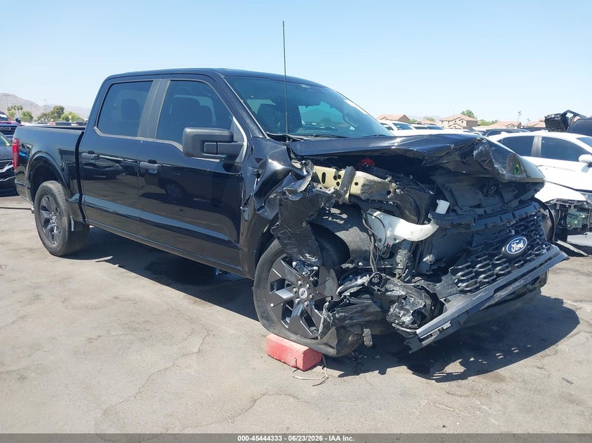 2025 Ford F-150 VIN 1FTEW2KP3SKE88068 IAAI salvage auction — RIGHT FRONT, Salvage Title, sold $7,800 on 2026-08-01 (photo 6)