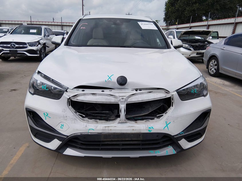 2021 BMW X1 VIN WBXJG7C07M3M65581 IAAI salvage auction — FRONT END, Original (Texas), sold $5,800 on 2026-08-01 (photo 6)