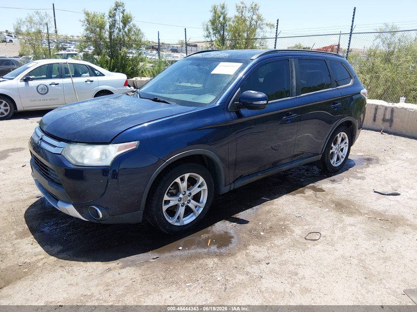 2015 Mitsubishi Outlander VIN JA4AD3A30FZ004650 IAAI salvage auction — NORMAL WEAR, Clear (New Mexico), sold $725 on 2026-07-20 (photo 2)