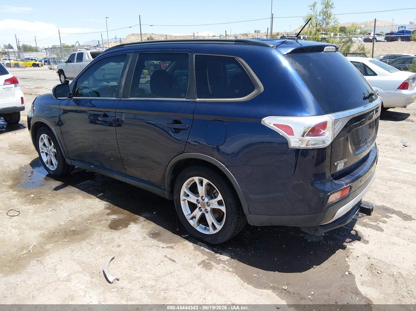 2015 Mitsubishi Outlander VIN JA4AD3A30FZ004650 IAAI salvage auction — NORMAL WEAR, Clear (New Mexico), sold $725 on 2026-07-20 (photo 3)