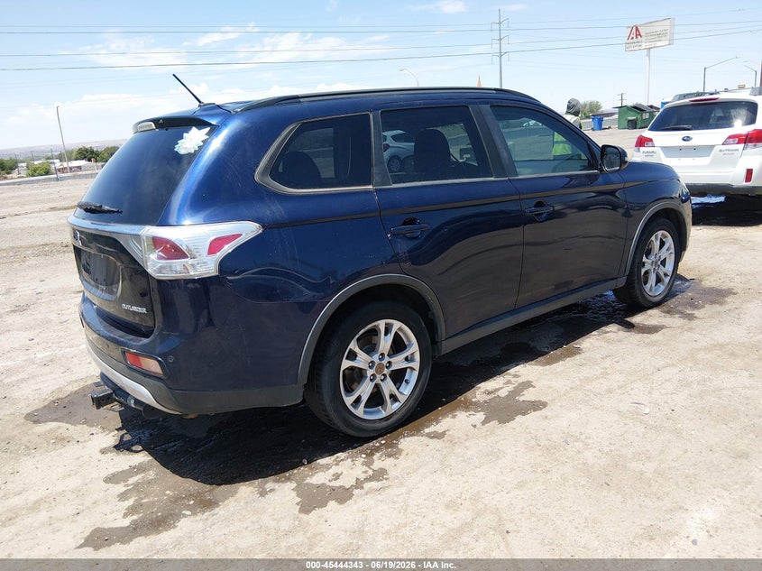 2015 Mitsubishi Outlander VIN JA4AD3A30FZ004650 IAAI salvage auction — NORMAL WEAR, Clear (New Mexico), sold $725 on 2026-07-20 (photo 4)