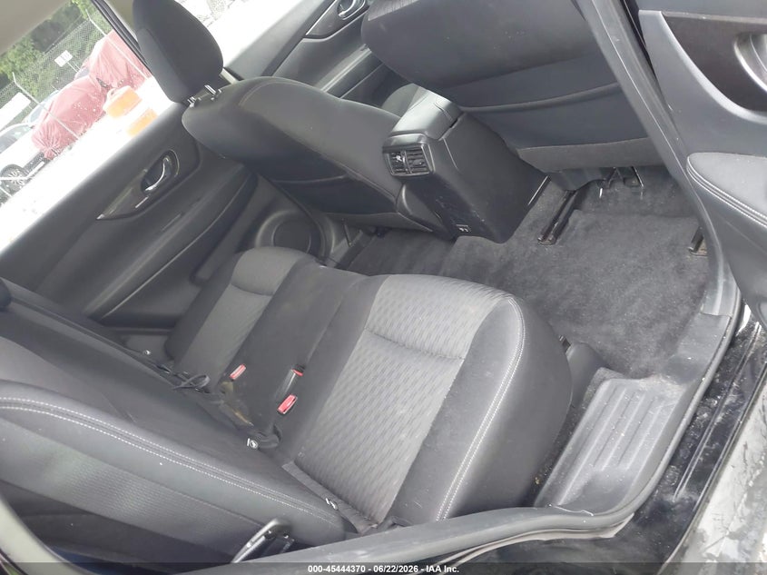 2019 Nissan Rogue VIN JN8AT2MV1KW379592 IAAI salvage auction — FRONT END, Salvage (Virginia), sold $3,650 on 2026-07-31 (photo 8)