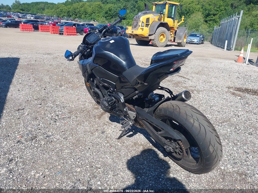 2022 Kawasaki Zr VIN ML5ZRDF1XNDA54018 IAAI salvage auction — THEFT, Salvage (Illinois), sold $2,150 on 2026-07-22 (photo 3)